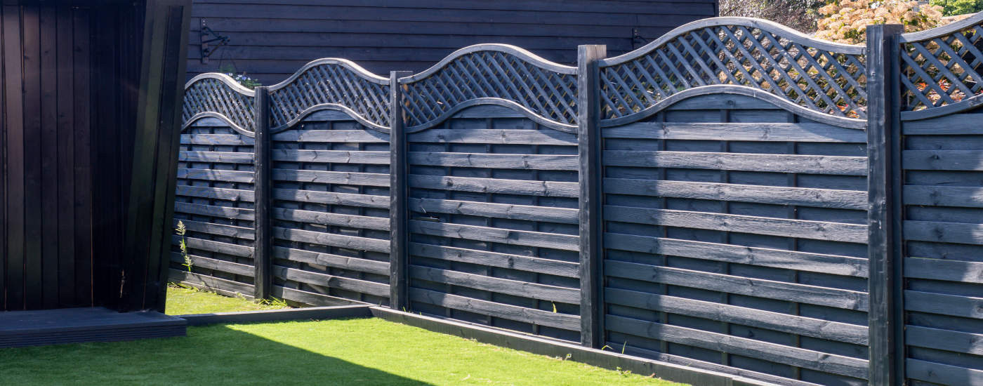 Using decorative fence panels in the garden