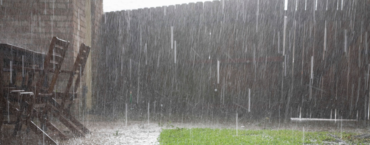 How to protect a wooden fence against the rain