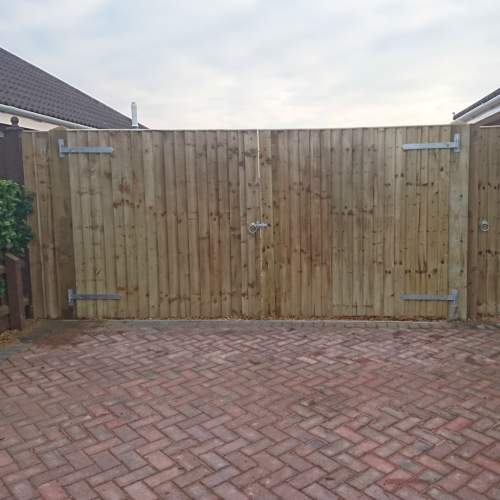 18000900GateGreenFEB--Wooden-Gate-Closeboard-2.jpg