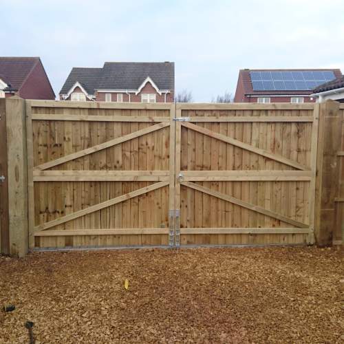 18000900GateGreenFEB--Wooden-Gate-Closeboard-3.jpg